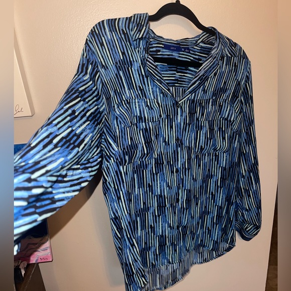 Blue Stripe Pattern Button Up - Picture 2 of 7